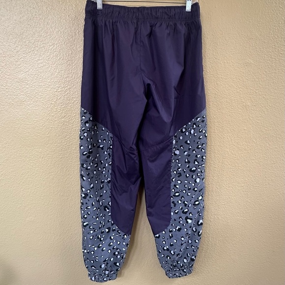 Nike Dark Raisin, Iron Grey Leopard Woven Jogger Pant Medium New Without Tags! - Picture 8 of 15